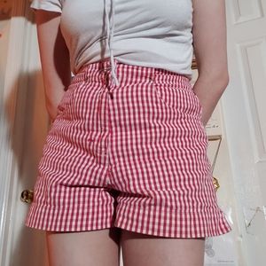 Vintage Highwaisted Gingham Shorts